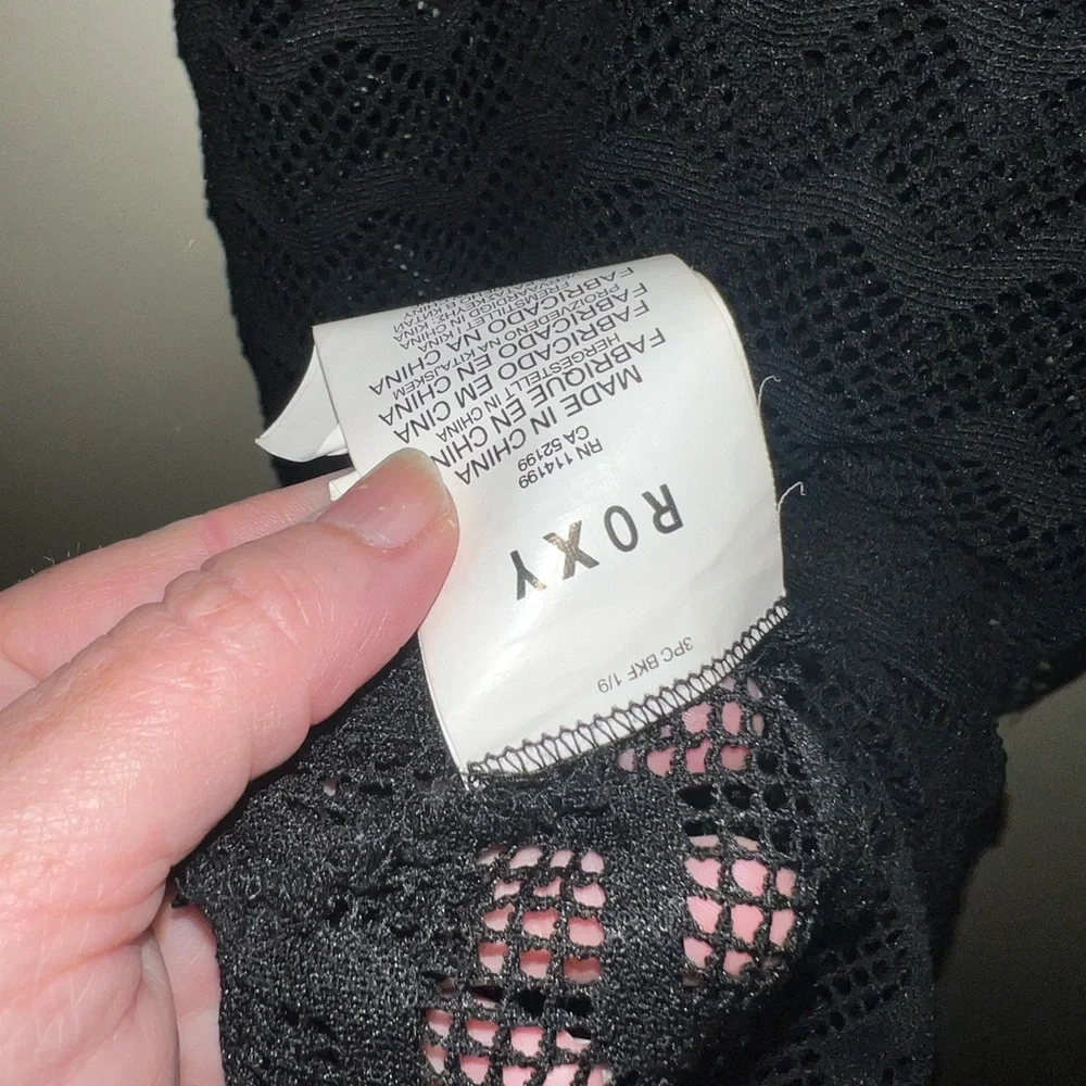 Black Crochet Racerback Cover-Up Roxy - Picture 2 of 2